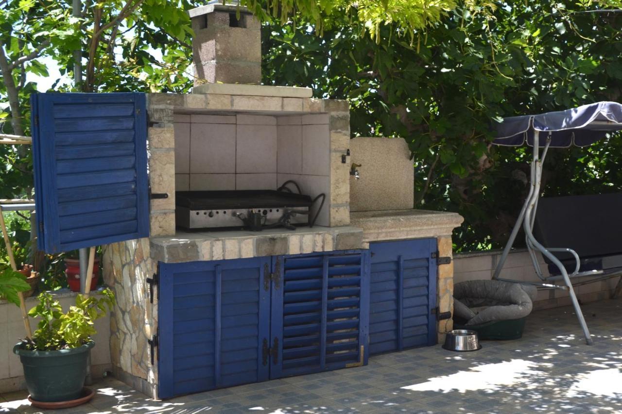 Apartments With A Parking Space Lopar, Rab - 14070 Exterior foto